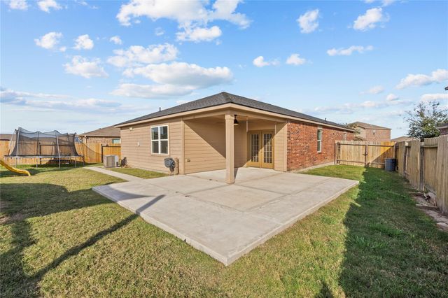 2215 Manta Way, Texas City, TX 77568