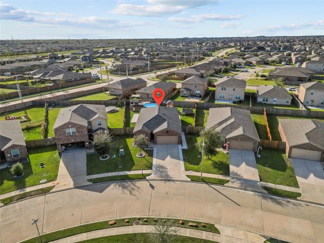 2215 Manta Way, Texas City, TX 77568