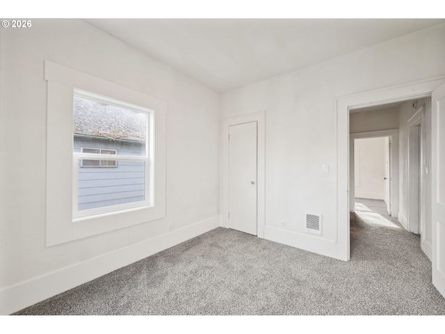 320 23RD Ave, Longview, WA 98632