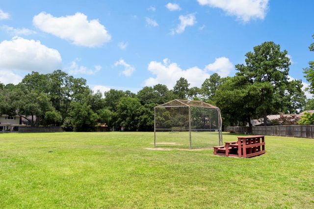 5618 Braxtonshire Court, Houston, TX 77069