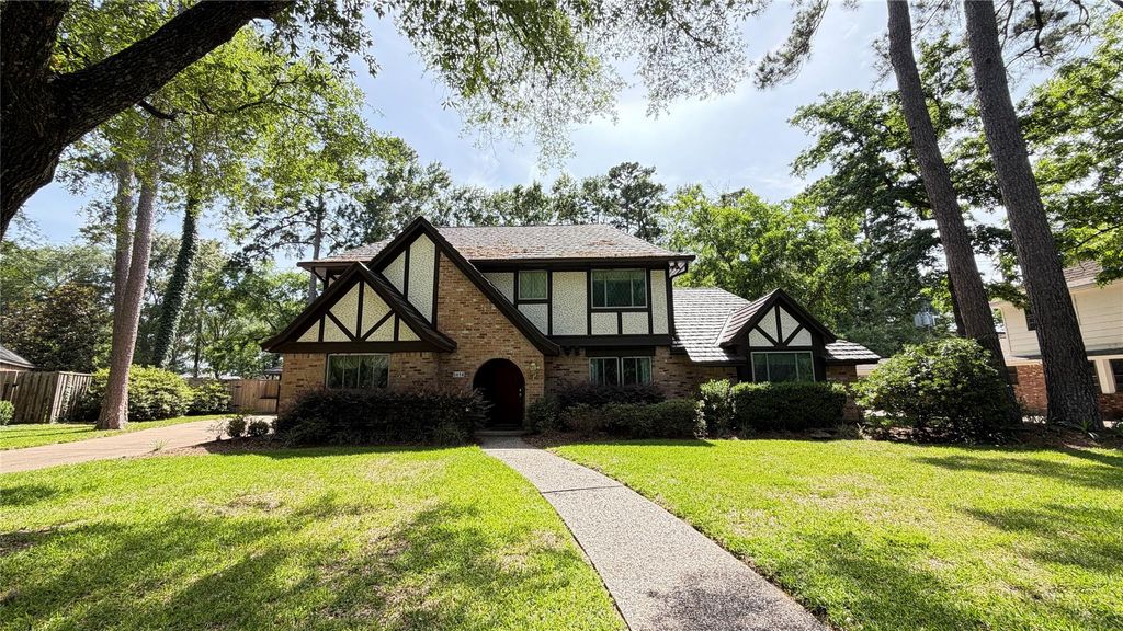 5618 Braxtonshire Court, Houston, TX 77069