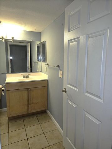 2500 WINDING CREEK BOULEVARD E205, Clearwater, FL 33761