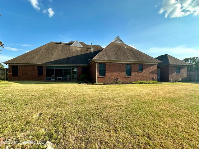 4651 E Alden Lake Drive, Horn Lake, MS 38637