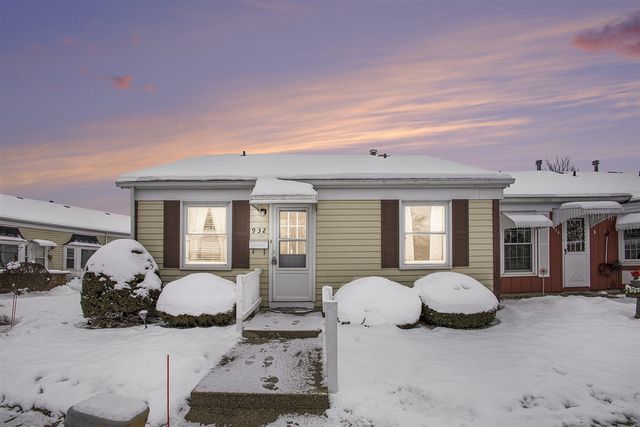 932 Village Lane 52, Jenison, MI 49428