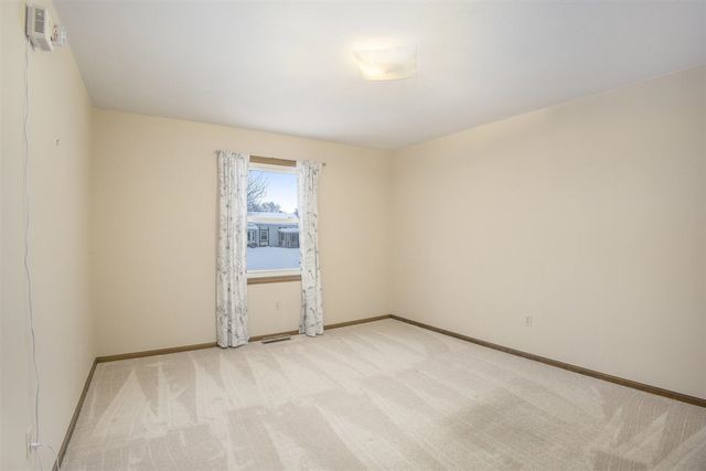 932 Village Lane 52, Jenison, MI 49428