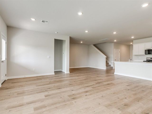 2616 Otis Lane, Yukon, OK 73099