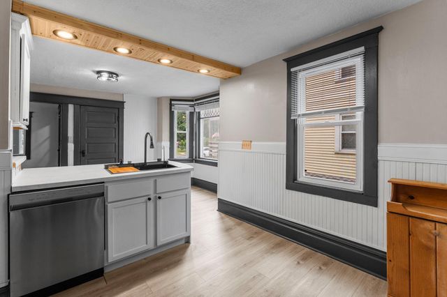 356 1st Avenue S, South Saint Paul, MN 55075