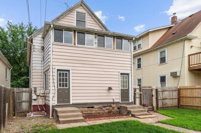 356 1st Avenue S, South Saint Paul, MN 55075