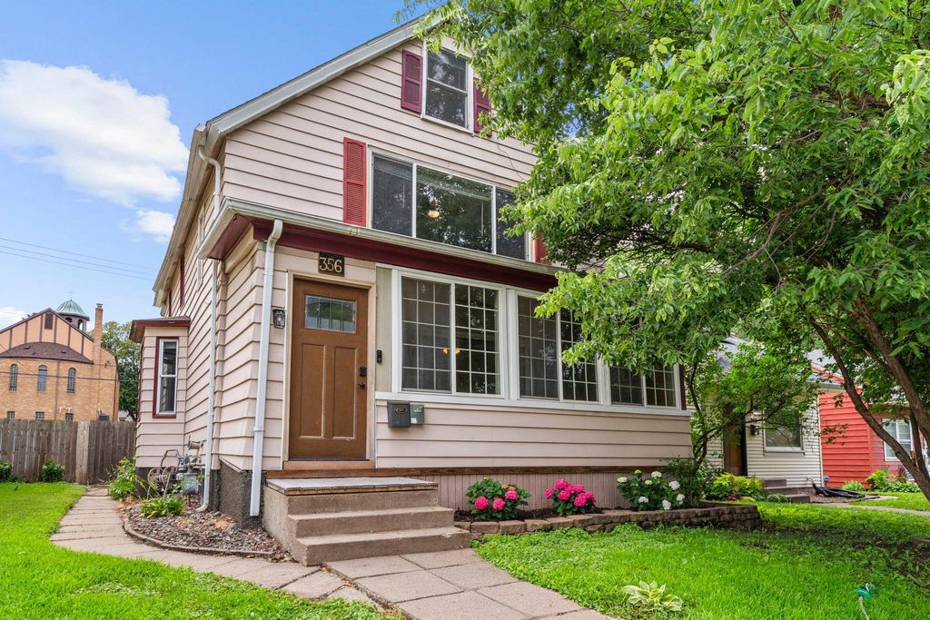 356 1st Avenue S, South Saint Paul, MN 55075