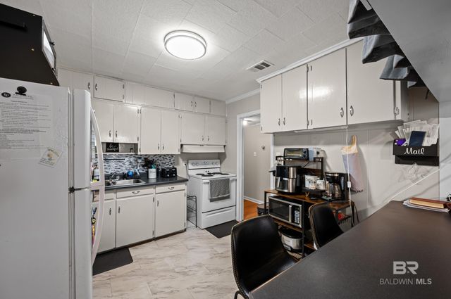 1605 Mcmillan Avenue, Bay Minette, AL 36507