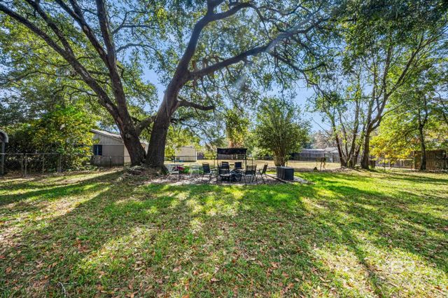 1605 Mcmillan Avenue, Bay Minette, AL 36507