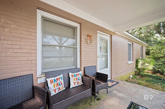 1605 Mcmillan Avenue, Bay Minette, AL 36507