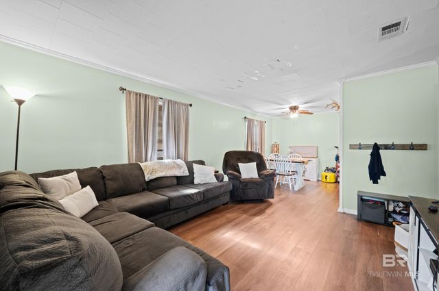 1605 Mcmillan Avenue, Bay Minette, AL 36507