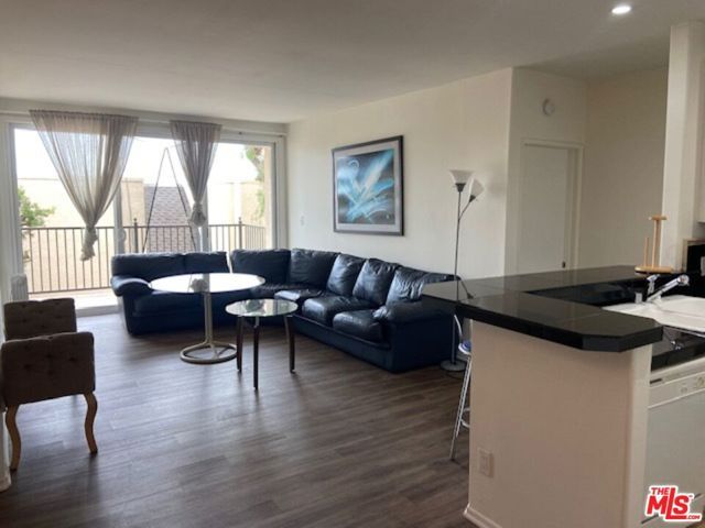 23901 Civic Center Way D135, Malibu, CA 90265