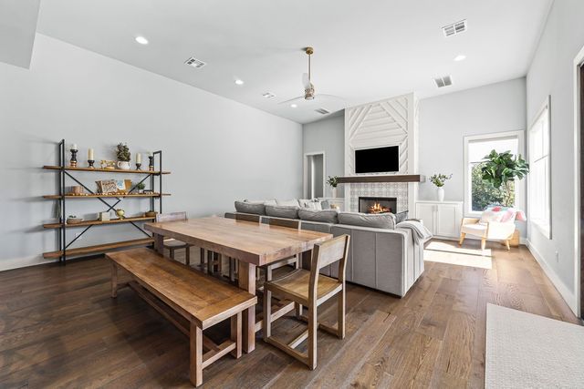 505 SW Autumn Hills Road, Bentonville, AR 72712