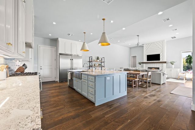 505 SW Autumn Hills Road, Bentonville, AR 72712