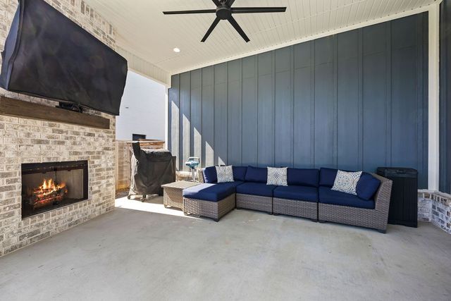 505 SW Autumn Hills Road, Bentonville, AR 72712