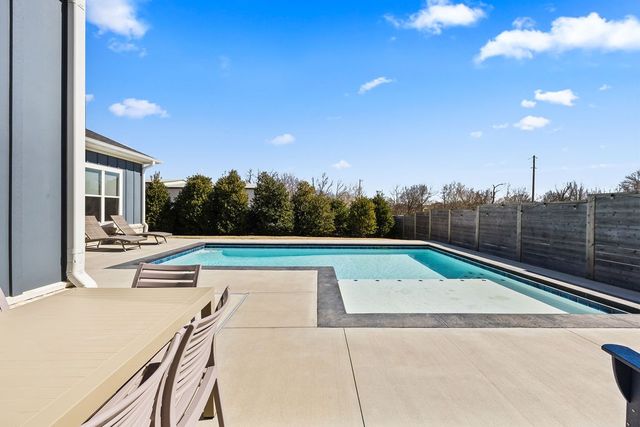 505 SW Autumn Hills Road, Bentonville, AR 72712