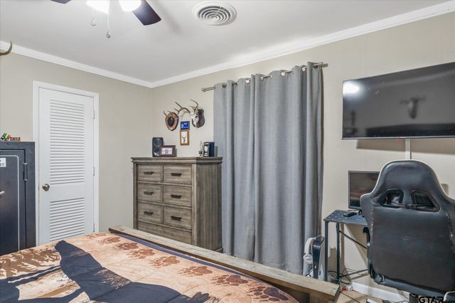 1006 Forest Trail, Jacksonville, TX 75766