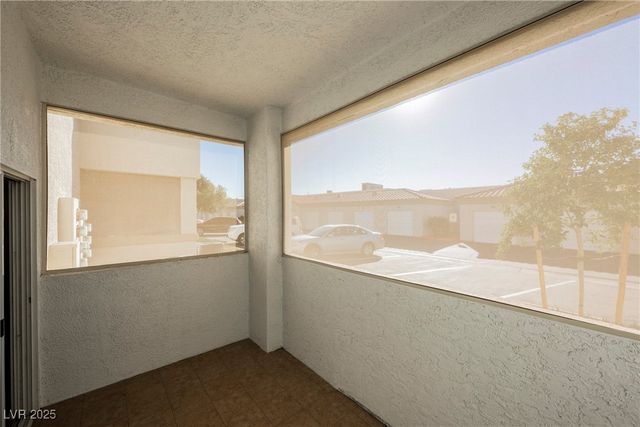 6480 Annie Oakley Drive 211, Las Vegas, NV 89120