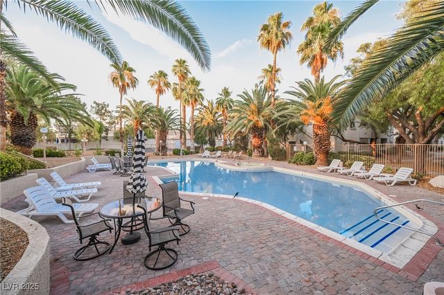 6480 Annie Oakley Drive 211, Las Vegas, NV 89120