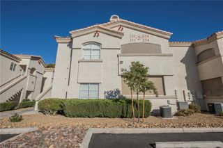 6480 Annie Oakley Drive 211, Las Vegas, NV 89120