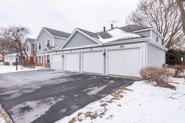 1367 STRATFORD Drive 1D, Gurnee, IL 60031