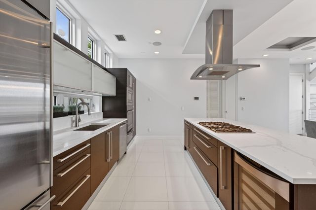 2743 NE 1 Street, Pompano Beach, FL 33062