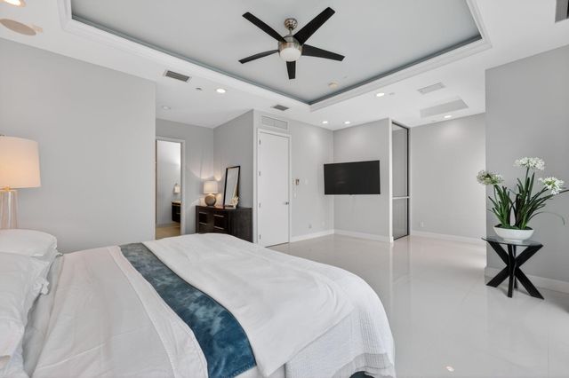 2743 NE 1 Street, Pompano Beach, FL 33062