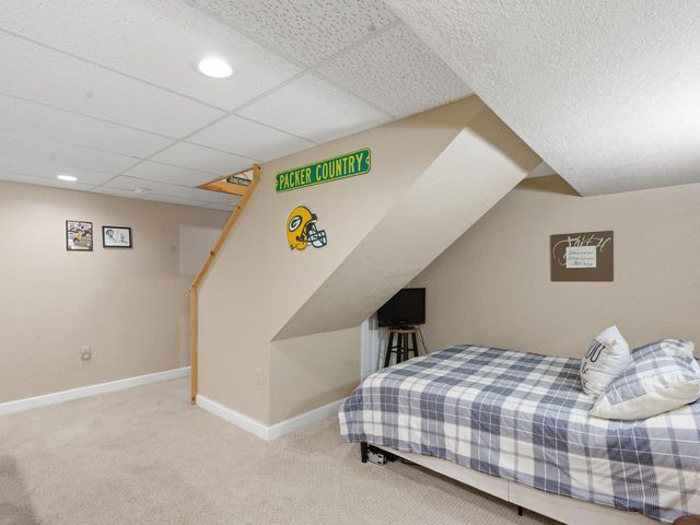 2247 Patrick LANE, Waukesha, WI 53188
