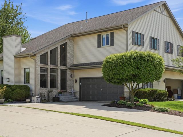 2247 Patrick LANE, Waukesha, WI 53188