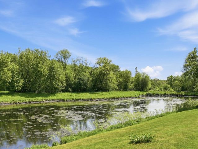 2247 Patrick LANE, Waukesha, WI 53188