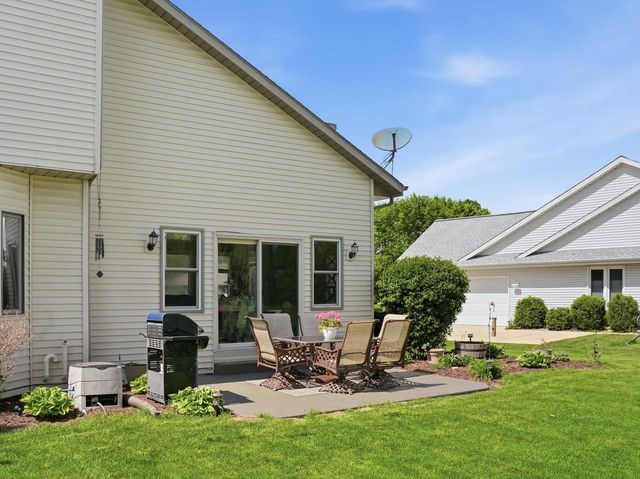 2247 Patrick LANE, Waukesha, WI 53188