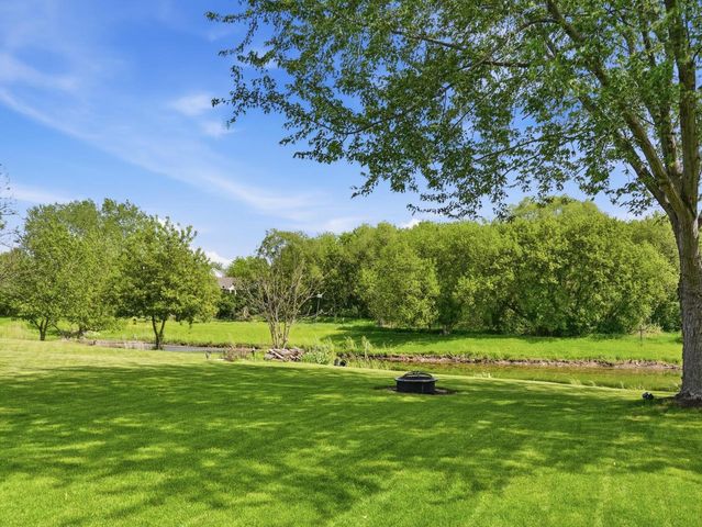 2247 Patrick LANE, Waukesha, WI 53188
