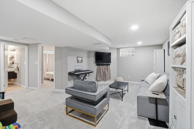 713 S Grand Avenue, Fort Thomas, KY 41075