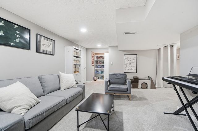 713 S Grand Avenue, Fort Thomas, KY 41075