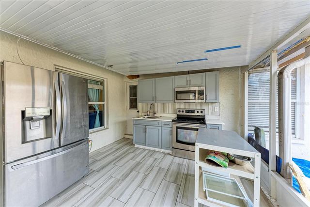 908 WICKETRUN DRIVE, Brandon, FL 33510