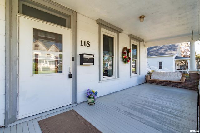 118 S HIGH Street, Washington, IL 61571