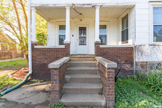 118 S HIGH Street, Washington, IL 61571