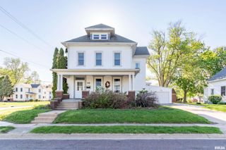 118 S HIGH Street, Washington, IL 61571