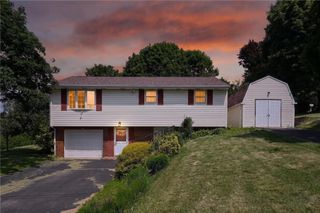 105 Willow Dr, Buffalo Twp, PA 16055