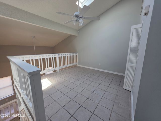 1301 W DEFENDER Court, Jacksonville, FL 32233