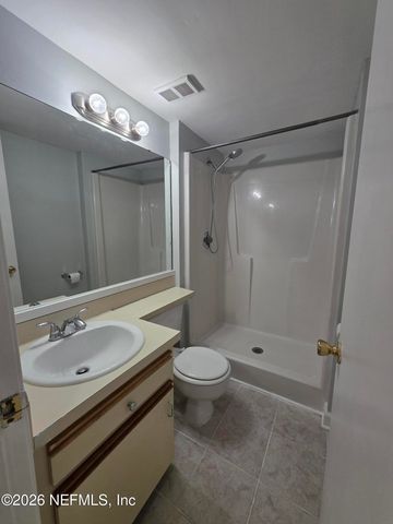 1301 W DEFENDER Court, Jacksonville, FL 32233