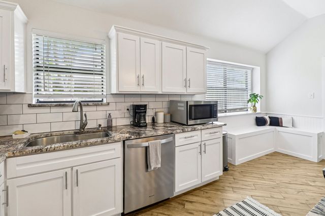 1003 Meridith Drive, Terrell, TX 75160