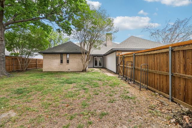 1003 Meridith Drive, Terrell, TX 75160