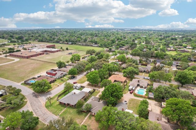 1003 Meridith Drive, Terrell, TX 75160