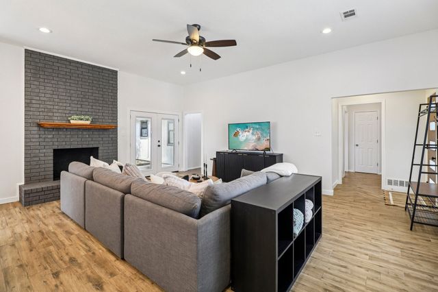 1003 Meridith Drive, Terrell, TX 75160