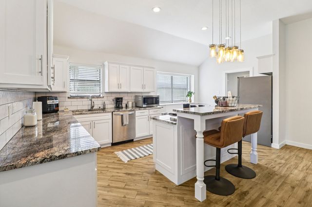 1003 Meridith Drive, Terrell, TX 75160