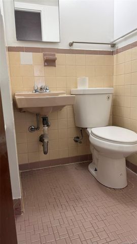 140-50 34th Avenue, Flushing, NY 11354