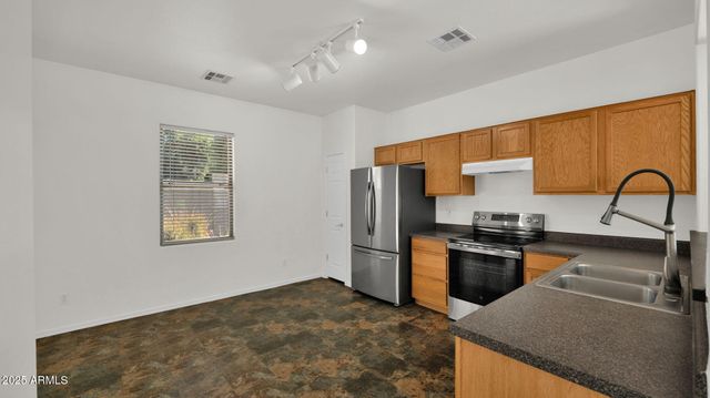 1835 S SWAN Drive, Gilbert, AZ 85295